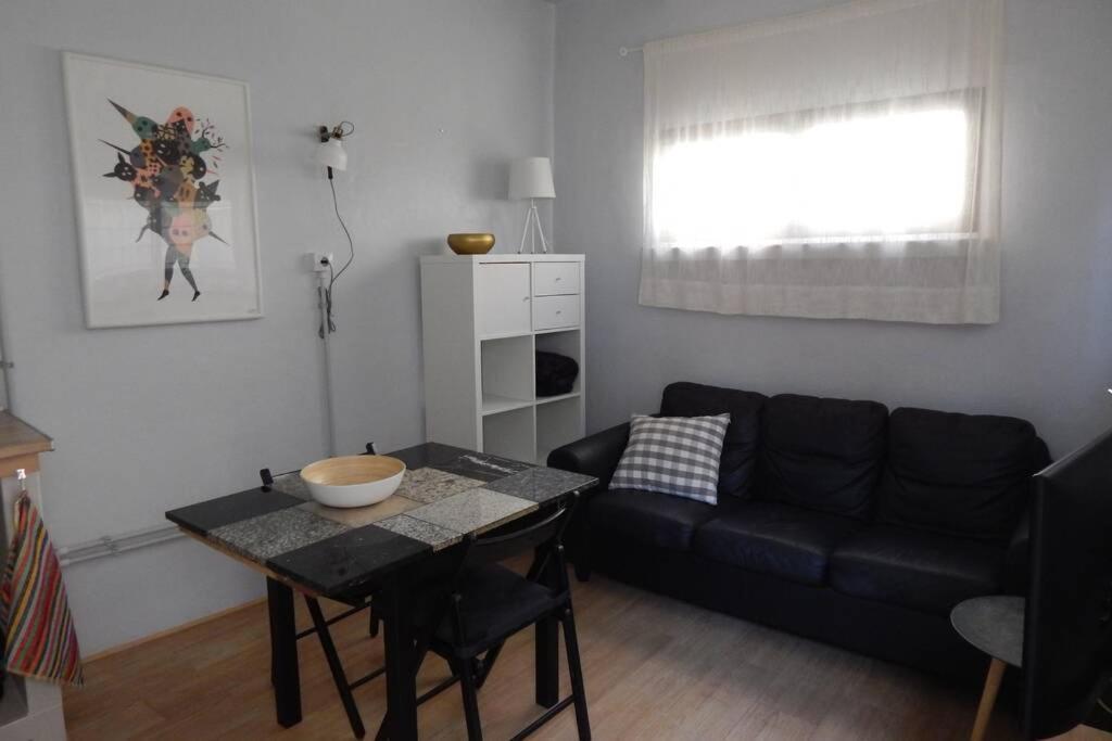 멜레나라 Cosy Flat For 2 Directly At The Beach 아파트 외부 사진