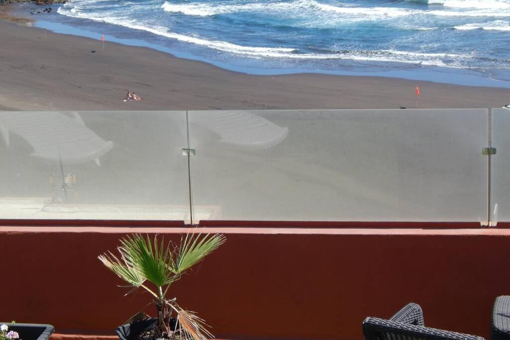 멜레나라 Cosy Flat For 2 Directly At The Beach 아파트 외부 사진